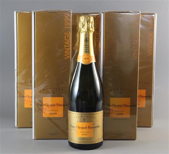 Five individually boxed bottles of Veuve Clicquot Ponsardin 1991 champagne and one loose.